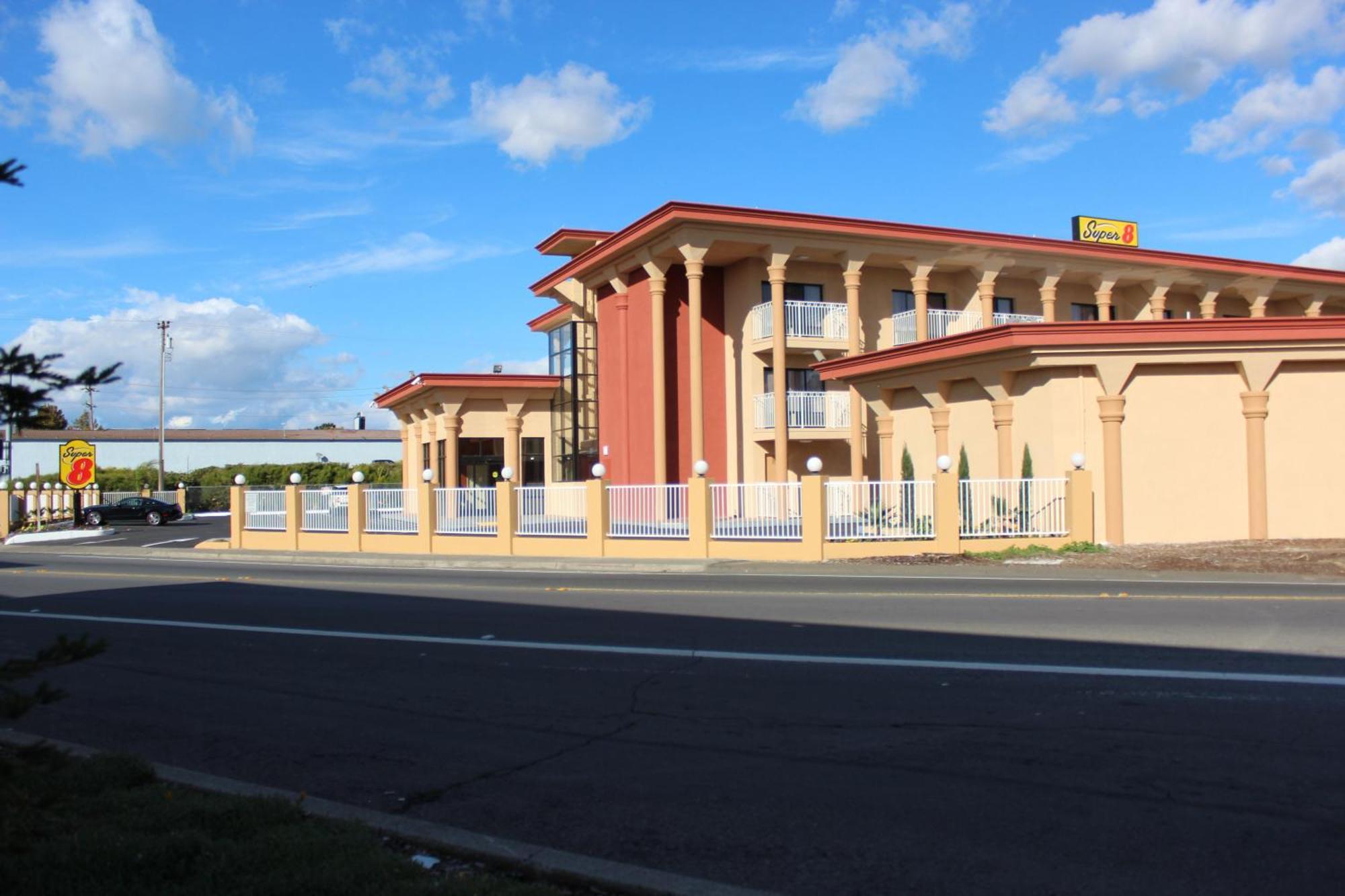 Super 8 By Wyndham Vallejo/Napa Valley Exterior photo
